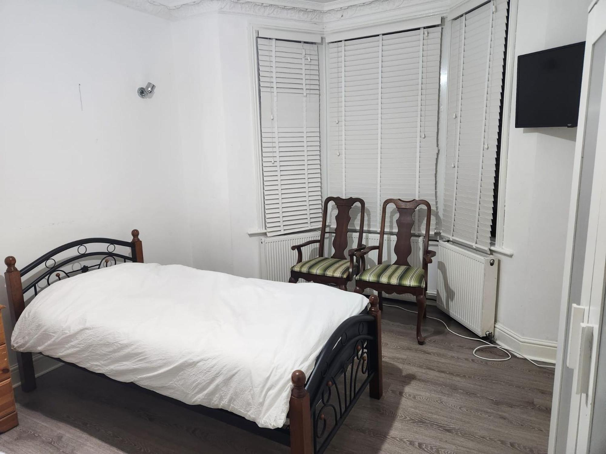 The London En-Suite Илфорд Екстериор снимка