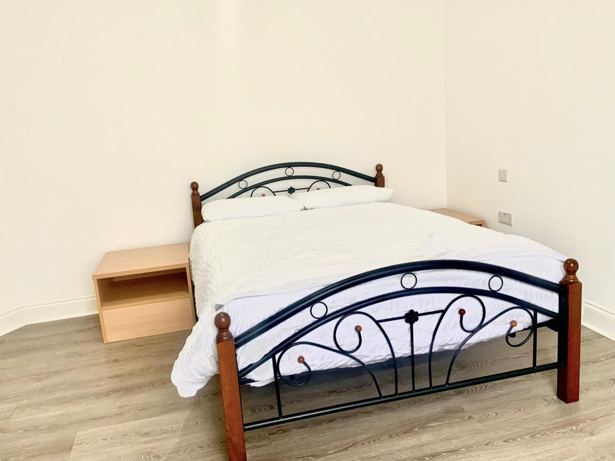 The London En-Suite Илфорд Екстериор снимка